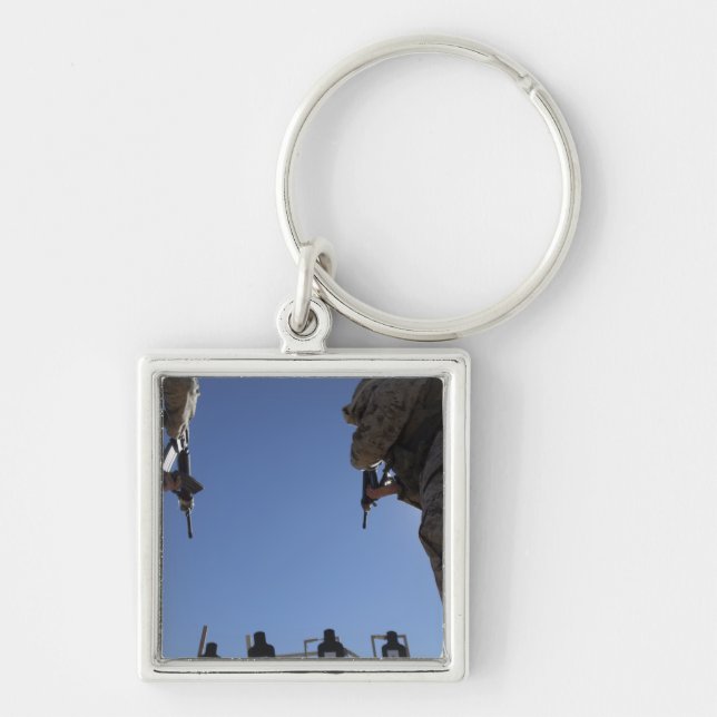 Chaveiro Fuzileiros trocam revistas em meio a tiros (Frente)