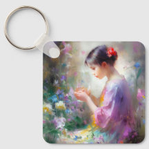 Garota admirando uma flor em suas mãos