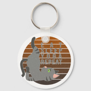 Chaveiro Gato engraçado bonito fazendo yoga. design de ioga