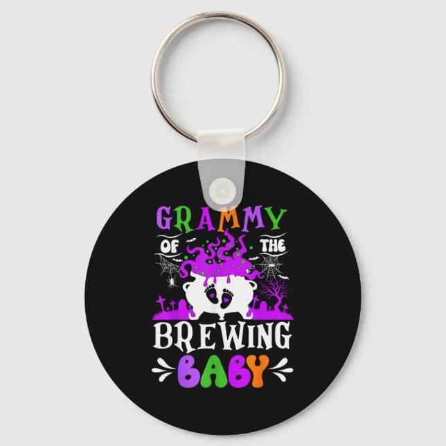 Chaveiro Grammy Of The Brewing Baby Grandma To Be Halloween (Frente)