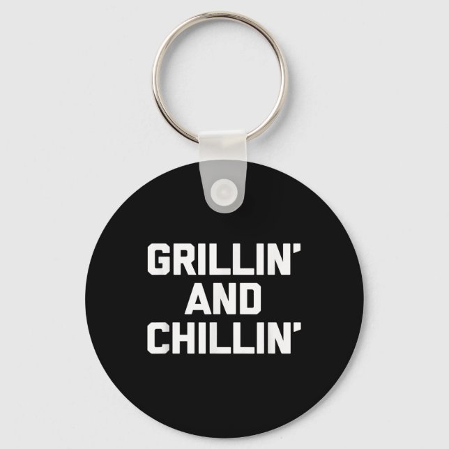 Chaveiro Grillin &amp; Chillin Camisa Engraçada Barbecu (Frente)