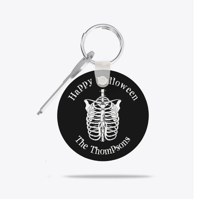Chaveiro Halloween Spooky Skeleton assustador X Ray (Personalized gothic skeleton Halloween keychain with bold black background design.)