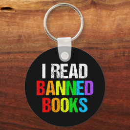 Chaveiro I Read Banned Books Rainbow