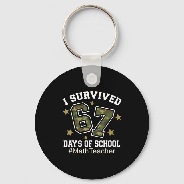 Chaveiro I Survived 67 Days Of School Camo 6 7 Meme Math Te (Frente)