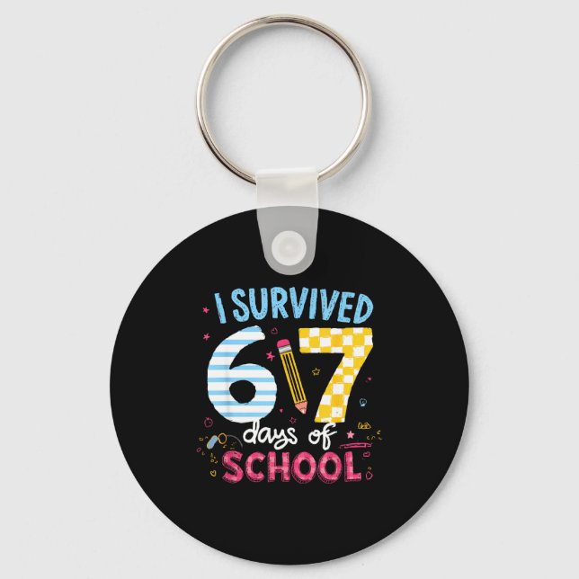 Chaveiro I Survived 67 Days Of School Students Teachers Six (Frente)