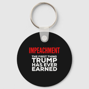 Chaveiro Impeachment: A Primeira Coisa que Trump Já Mereceu