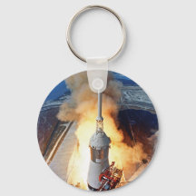 Lançamento do Foguete da NASA Apollo 11 para Aluni
