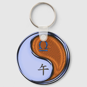 Chaveiro Libra e Cavalo de Madeira