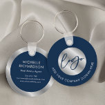 Chaveiro Logotipo de negócios notarial do agente de proprie<br><div class="desc">Promova sua empresa com este design chaveiro personalizado em azul marinho e prata. Apresentando espaço para o logotipo e slogan da sua empresa na frente com seu nome, cargo, detalhes de contato e site na parte traseira. O fundo azul escuro, aliado ao detalhamento falsa de prata, dá um presente corporativo...</div>