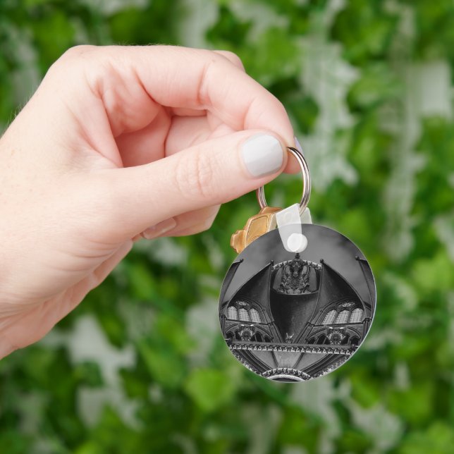 Chaveiro Mansão Gótica (Mão)