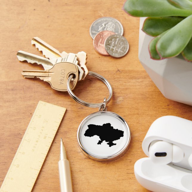 Chaveiro Mapa ucraniano em preto. Ucrânia (Mesa)