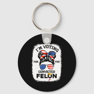 Chaveiro Menina que estou votando condenado Felon 2024 Vota