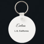 Chaveiro Mínimo simples adicione seu nome custo local<br><div class="desc">Design</div>