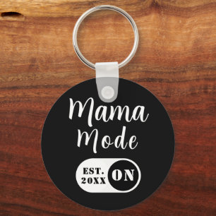 Chaveiro Modo Mamãe Personalizada LIGADO, Ano Est., Mamãe P
