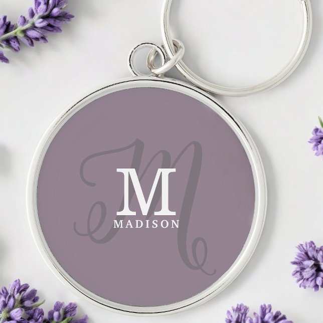 Chaveiro Monograma de na moda de caligrafia e nome Roxo (Personalize with your name and monogram initial.)