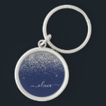 Chaveiro Monograma de Sparkle Azul Girly Marinho de Prata<br><div class="desc">Chaveiros com nomes de Monograma de Script Glitter Glitter Azul Silver e Marinho (Cadeia de Chaves). Isto faz o doce e perfeito aniversário de 16 anos,  casamento,  chá de panela,  aniversário,  chá de fraldas ou festa de solteira presente para alguém que ama luxo de luxo e estilos quíticos.</div>
