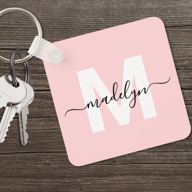 Chaveiro Monograma do Nome Inicial Cor-de-Rosa Esmagada (Blush Pink Initial Name Monogram keychain)