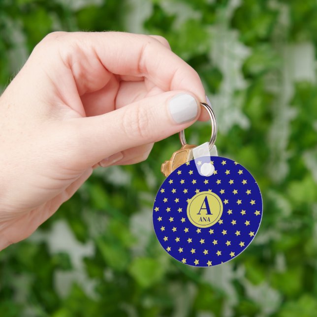 Chaveiro Monograma Elegante com Estrelas em Ouro e Azul (Mão)