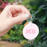 Chaveiro Monograma inicial cor-de-rosa moderno mínimo<br><div class="desc">Chaveiro de Monograma Inicial Moderno Minimalista Rosa. Crie seu próprio chaveiro personalizado com o nome inicial personalizado.</div>