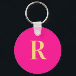 Chaveiro Monograma Personalizado Simples Moderno<br><div class="desc">Esta é uma design de monograma simples, moderna e personalizada. Este design de na moda está em cor-de-rosa quente com a tipografia do na moda. É perfeito para um presente personalizado ou ideal como um novo acessório bonito para você. Basta adicionar sua carta inicial digitando-a na caixa personalizar este texto....</div>