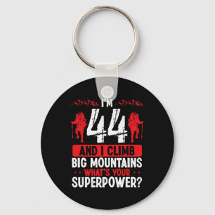 Chaveiro Montanhista de 44 anos escalando montanhas 44 B