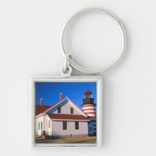 Chaveiro NA, EUA, Maine. Farol de West Quoddy perto
