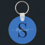 Chaveiro Na moda azul simples Monograma Nome inicial<br><div class="desc">Um design azul simples e na moda,  onde você pode adicionar seu primeiro nome e inicial.</div>