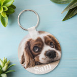 Chaveiro Nome personalizado do amor de cão-galinha com foto<br><div class="desc">Este chaveiro bonito apresenta uma silhueta do seu querido cão e pode ser personalizado com o nome deles. É a maneira perfeita de carregar um lembrete especial do seu amigo furioso com você onde quer que você vá. Seja como presente para um companheiro de cachorro ou como lembrança apreciada para...</div>