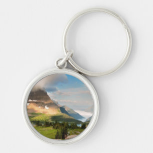 Chaveiro Nuvens que varrem através das montanhas
