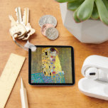 Chaveiro O Beijo de Gustav Klimt, Vintage Art Nouveau<br><div class="desc">O Beijo (Der Kuss) (1907/08) de Gustav Klimt é provavelmente a sua obra mais famosa. Klimt iniciou o seu trabalho em 1907 e é o ponto alto do seu chamado "Período Ouro". O Beijo é uma vintage Era Vitoriana Simbiolismo belo amor pela arte e pintura romântica apresentando um casal romântico...</div>