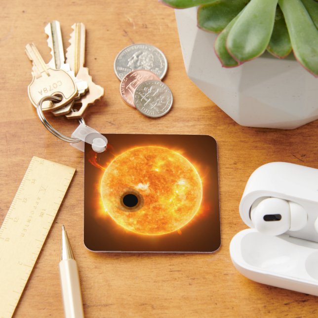 Chaveiro O Exoplaneta Wasp-107b É Um Gigante De Gás (Mesa)