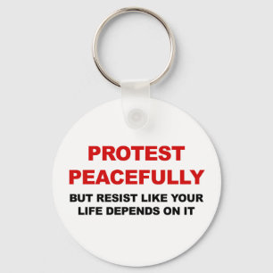 Chaveiro O protesto pacificamente mas resiste