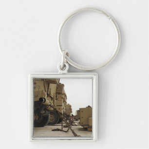 Chaveiro Os veículos militares são pena fechado semi no