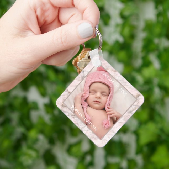 Chaveiro Padrão de mármore rosa com foto personalizada (Mão)