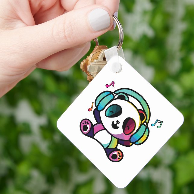 Chaveiro Panda feliz com fones de ouvido ouvindo música. (Happy Panda with headphones listening to music. Keychain)