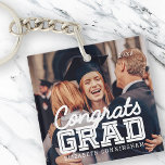 Chaveiro Parabéns Formando Foto de Pré-Disquete Simples Mod<br><div class="desc">Este design simples e clássico é composto por tipografia serif e adiciona uma foto personalizada.</div>