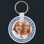 Chaveiro Parceiros no Crime BFF Foto personalizada simples<br><div class="desc">Este design simples e moderno é composto por tipografia de serifa e adiciona uma foto personalizada.</div>