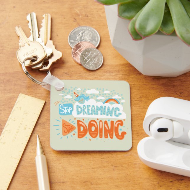 Chaveiro Pare de sonhar, comece a fazer amor (Mesa)