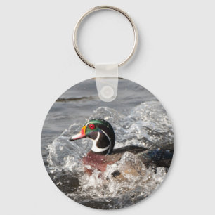 Chaveiro Pato de madeira masculino que faz um respingo