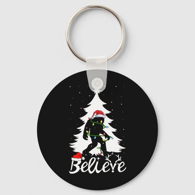 Chaveiro Pé Grande Carregando Árvore de Natal Crença (Frente)