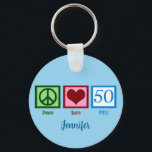 Chaveiro Peace Love 50th Birthday Festa Cute<br><div class="desc">Bonito presente de chaveiro de 50 anos personalizado em azul para alguém sobre a colina.</div>