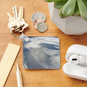 Chaveiro Pequenos Satélites Orbitam Acima De Uma Parte Da T