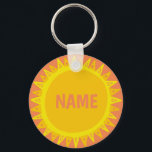 Chaveiro PERSONALIZAR O Nome de etiqueta amarelo sol solar<br><div class="desc">Decorre sua roupa com este chaveiro de arte legal. Faz um presente excelente! Você pode personalizá-lo e adicionar texto também. Procure em meu compro muito mais cores e padrões! Avise-me se quiser algo personalizado também.</div>