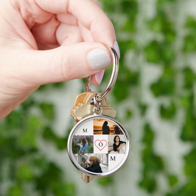 Chaveiro Personalized 4-Photo Collage Mom Monogram (Mão)