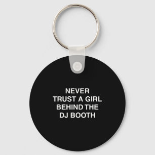Chaveiro Por trás da cabine do dj meme engraçado de techno