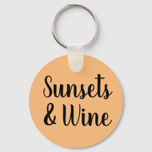 Chaveiro pôrs do sol bonito e inscrição WINE  