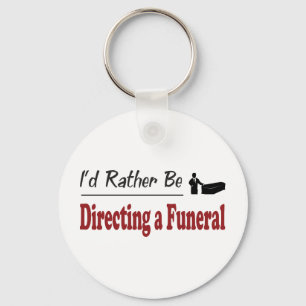 Chaveiro Preferencialmentes dirigindo um funeral