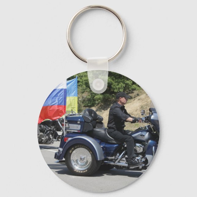 Chaveiro Putin dirige um Trike! (Frente)