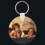 Chaveiro Raphael Sanzio - Angels (Detalhe)<br><div class="desc">Um detalhe dos anjos da obra-prima Renascentista de Rafael "Madonna" na Capela Sistina. Raphael Sanzio, normalmente conhecido apenas pelo primeiro nome, era pintor e arquiteto italiano e um dos mestrados do alto renascimento. Era um artista extremamente prolífico pintando retratos e obras religiosas sobre canvas e frescos, incluindo as quatro salas...</div>