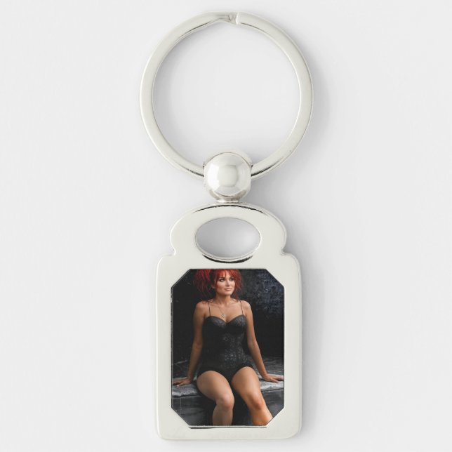 Chaveiro Redhead in the Dark metal keychain (Frente)